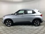 Used 2021 Hyundai Venue SEL w/ Cargo Package image 4