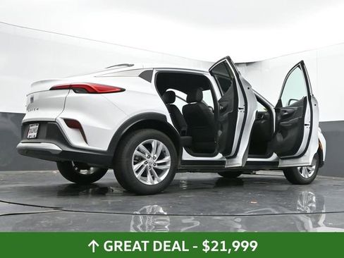 Used 2025 Buick Envista Preferred image 74