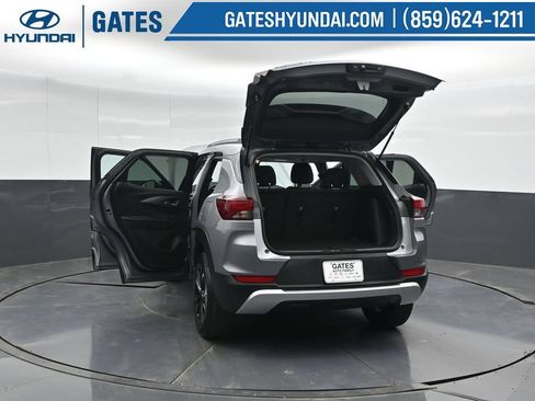 Used 2023 Chevrolet TrailBlazer LT FWD image 51
