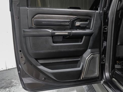 Used 2020 RAM 2500 Limited image 46