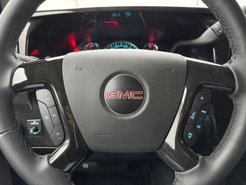 New 2026 GMC Savana 2500 w/ Driver Convenience Package RWD image 29