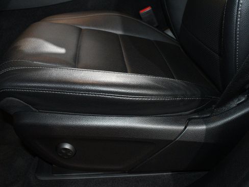 Used 2020 Mercedes-Benz GLE 350 4MATIC image 13