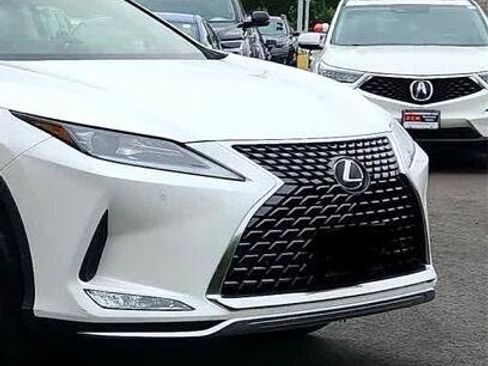 Used 2022 Lexus RX 350L Premium image 2