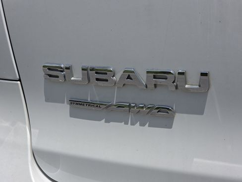 Used 2022 Subaru Ascent Premium w/ Convenience Package AWD/4WD image 6