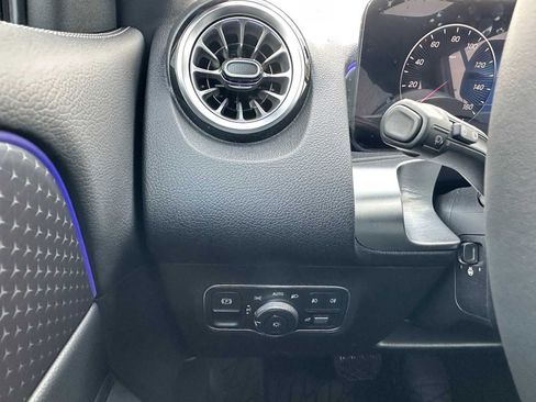 New 2026 Mercedes-Benz GLB 250 4MATIC image 33
