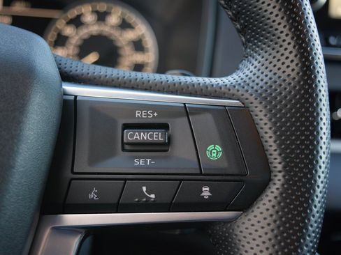 Used 2024 Mitsubishi Outlander SE image 14