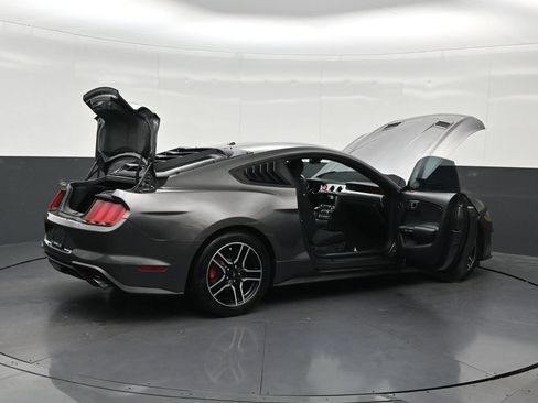 Used 2020 Ford Mustang Coupe w/ Equipment Group 101A RWD image 30