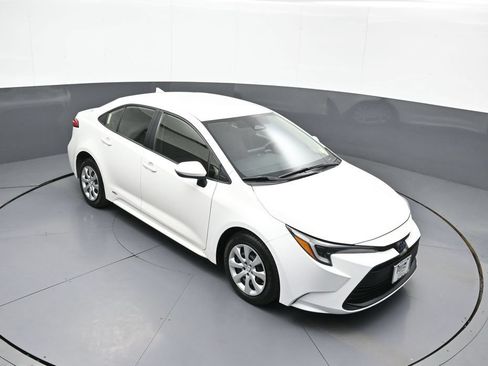 Certified 2024 Toyota Corolla LE AWD/4WD image 34