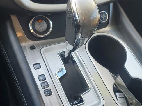 Used 2015 Nissan Murano SV image 28