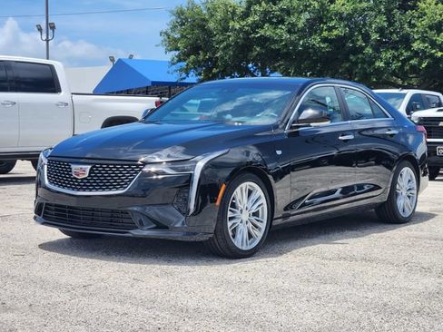 Used 2026 Cadillac CT4 Premium Luxury RWD image 3