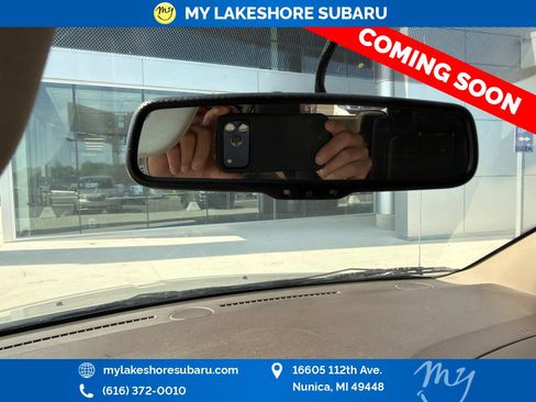 Used 2015 Chrysler Town & Country Touring w/ Driver Convenience Group FWD image 13