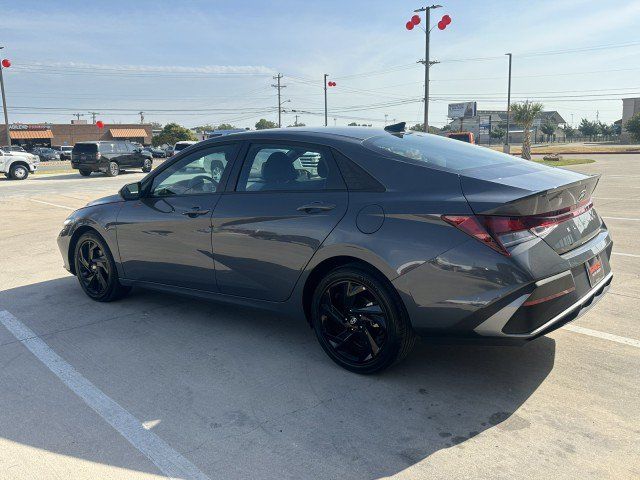Used 2026 Hyundai Elantra Sport FWD image 9