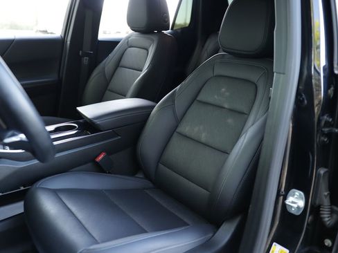 Used 2025 Chevrolet Equinox LT w/ Convenience Package II FWD image 25