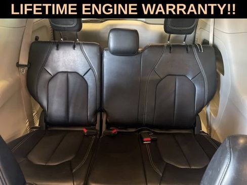 Used 2024 Chrysler Pacifica Touring-L FWD image 41
