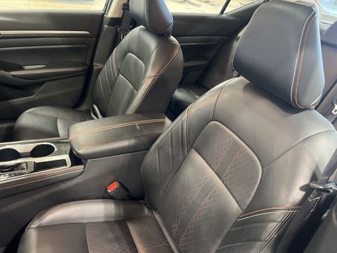 Certified 2024 Nissan Altima 2.5 SR w/ SR Premium Package image 5