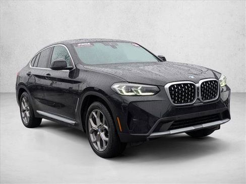 Used 2022 BMW X4 xDrive30i w/ Parking Assistance Package image 3