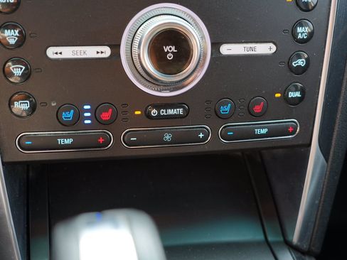 Used 2016 Ford Explorer Limited AWD/4WD image 29