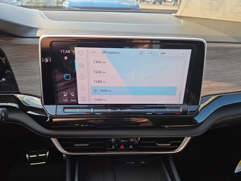 New 2026 Volkswagen Atlas SEL Premium R-Line image 11