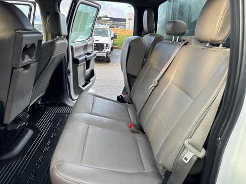 Used 2019 Ford F550 4x4 Crew Cab Super Duty w/ Power Equipment Group image 19