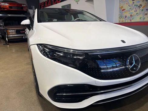 Used 2022 Mercedes-Benz EQS 450+ Sedan image 69