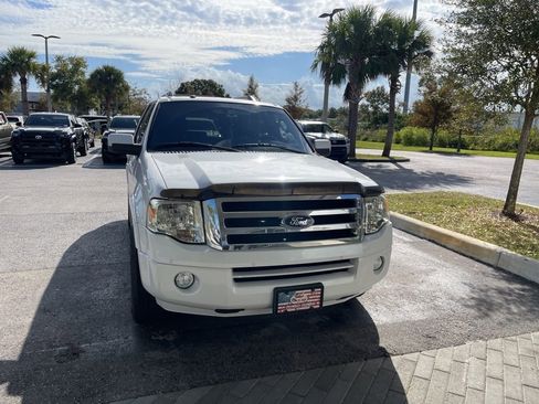 Used 2013 Ford Expedition Limited image 2
