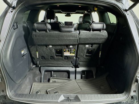 Used 2025 Toyota Sienna Limited image 20