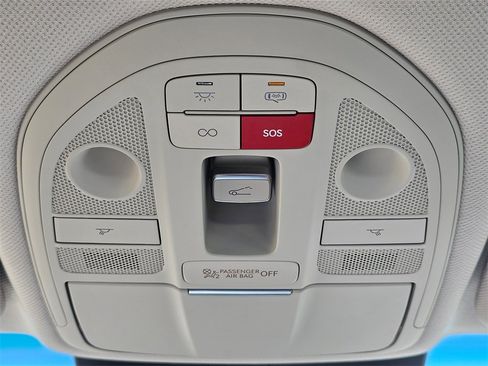 New 2026 Genesis G70 2.5T Prestige image 18