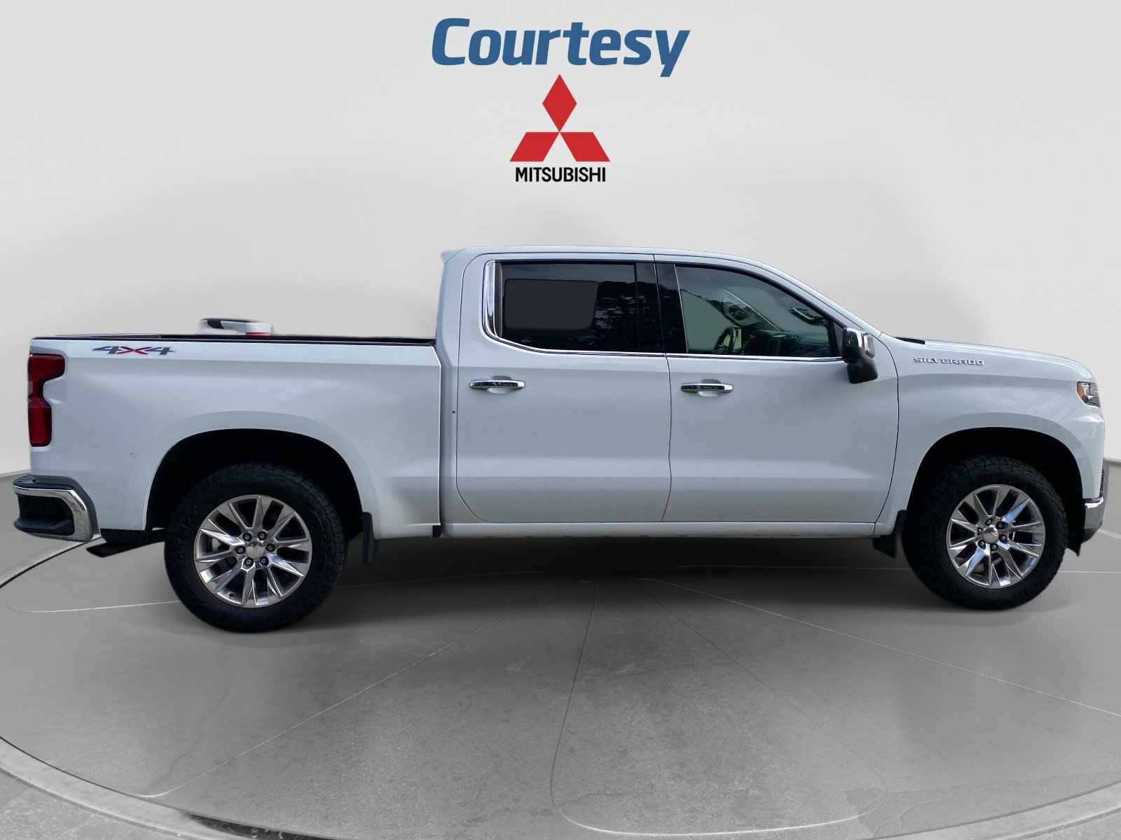 Used 2020 Chevrolet Silverado 1500 LTZ w/ LTZ Plus Package AWD/4WD image 7