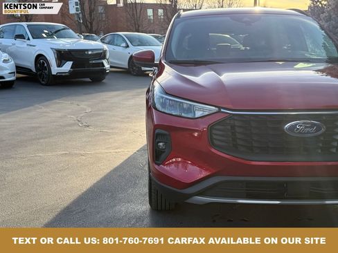 Used 2024 Ford Escape SE image 13