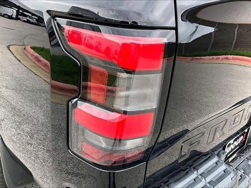 Certified 2022 Nissan Frontier SV RWD image 28