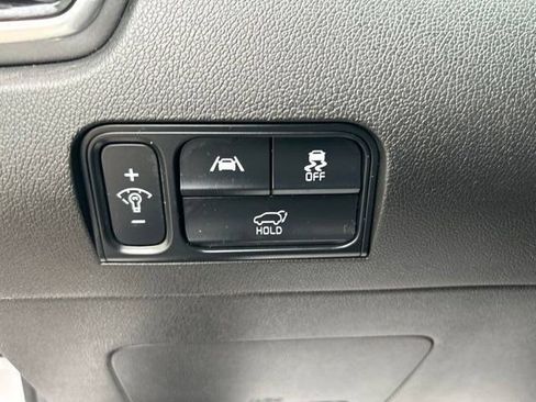 Used 2023 Kia Sorento SX AWD/4WD image 18