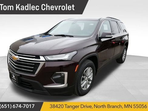 Used 2023 Chevrolet Traverse LT AWD/4WD image 1
