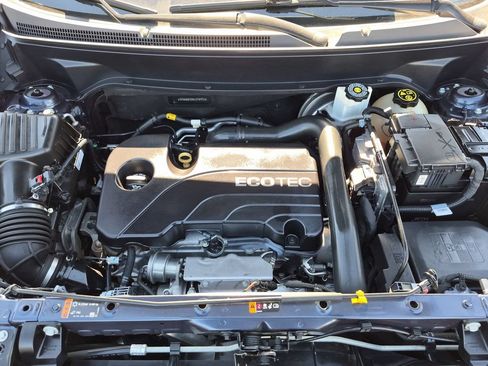 Used 2019 Chevrolet Equinox LS FWD image 9
