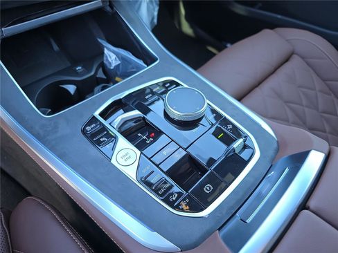 New 2026 BMW X5 xDrive50e w/ M Sport Package image 29