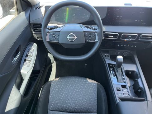 New 2027 Nissan Sentra SV w/ Floor Mat Package FWD image 13