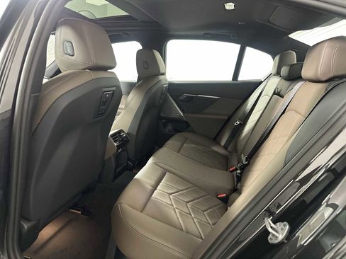 New 2026 BMW 530i xDrive image 18