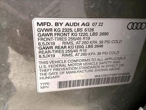 Used 2023 Audi Q3 2.0T Premium image 34