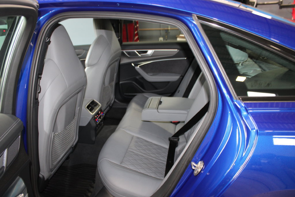 Used 2022 Audi S6 Premium Plus w/ S6 Executive Package AWD/4WD image 12