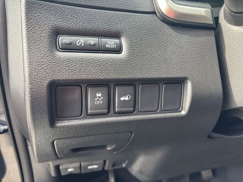 Used 2017 Nissan Murano SL image 35