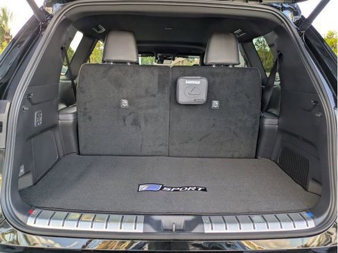 New 2026 Lexus TX 500h AWD image 31