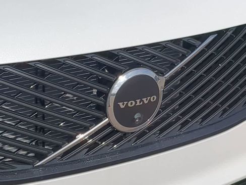 New 2026 Volvo XC90 T8 Ultra w/ Protection Package Premier image 11