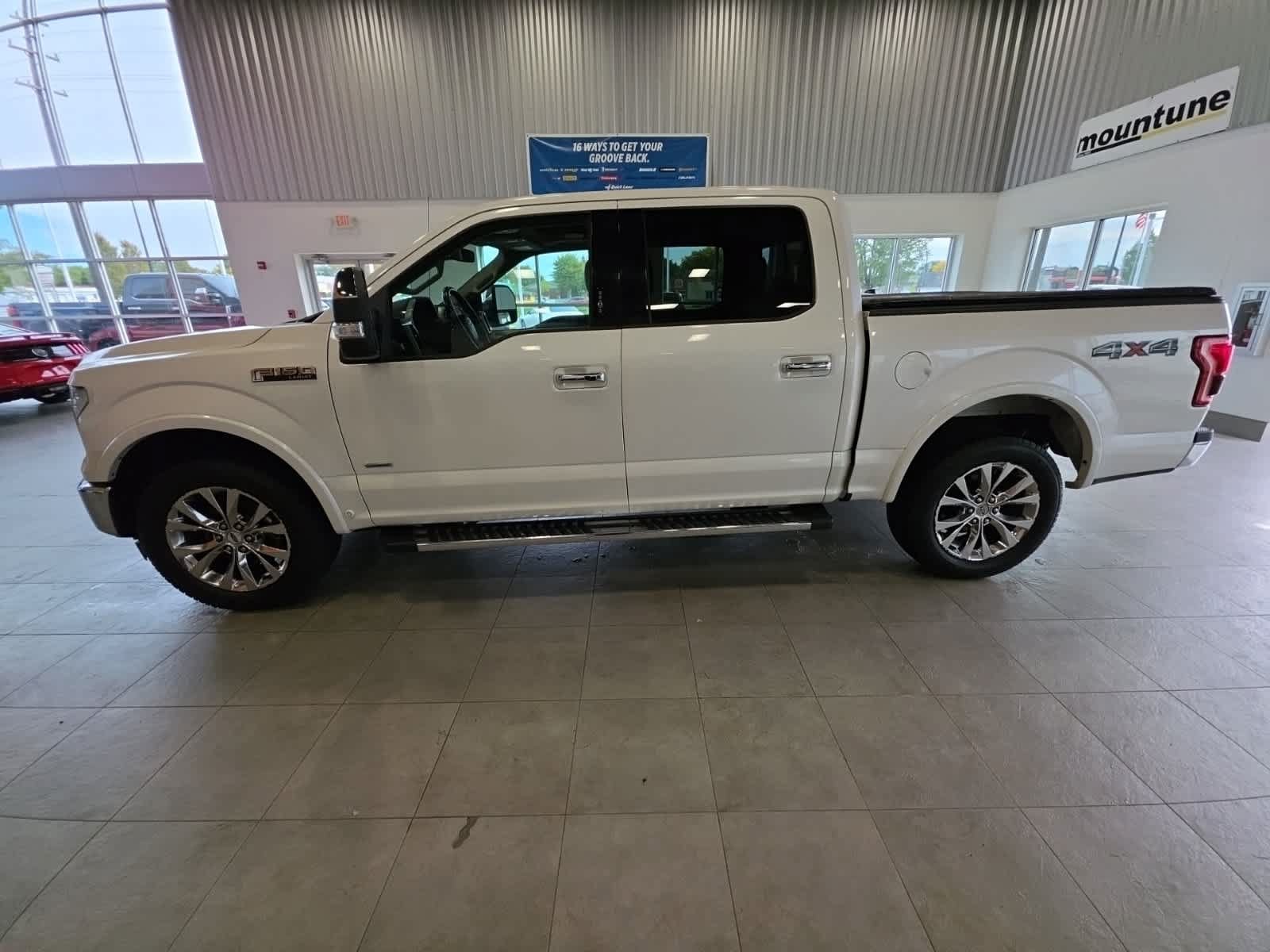 Used 2017 Ford F150 Lariat w/ Equipment Group 502A Luxury AWD/4WD image 15