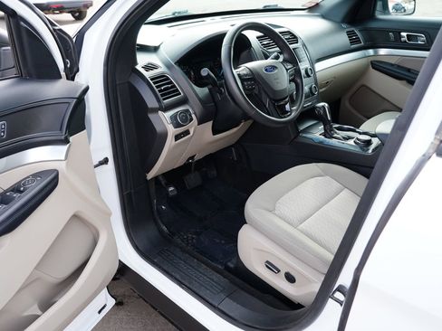 Used 2018 Ford Explorer 4WD image 13