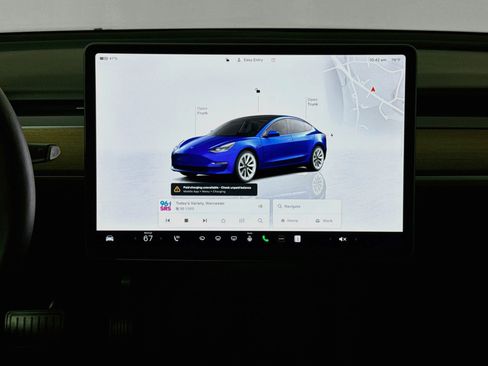 Used 2023 Tesla Model 3 Standard Range RWD image 27