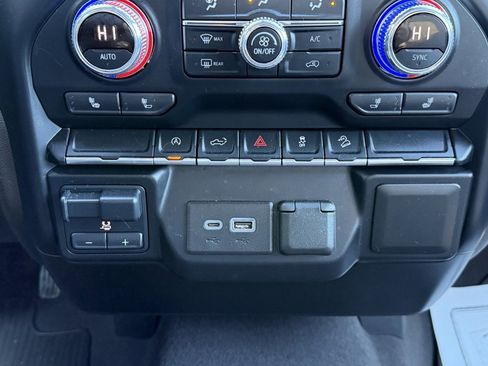Used 2021 GMC Sierra 1500 SLE w/ X31 Off-Road Package image 22