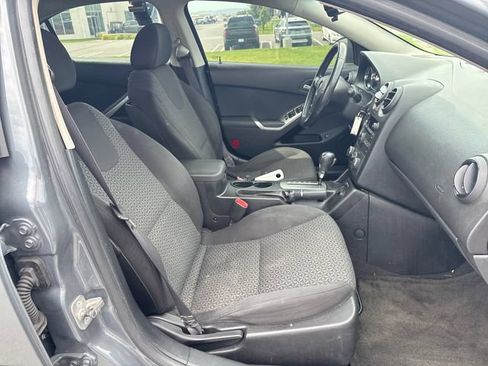 Used 2009 Pontiac G6 Sedan w/ Preferred Package FWD image 22
