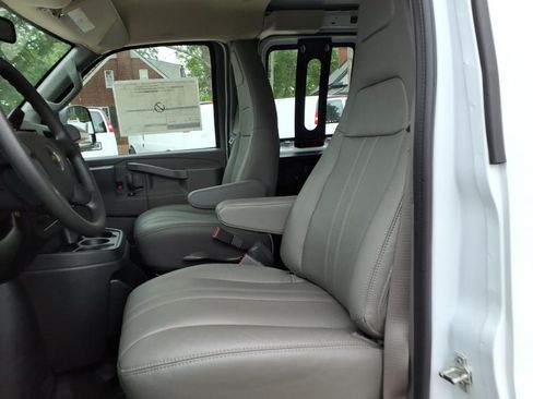 New 2026 Chevrolet Express 2500 Extended w/ Driver Convenience Package RWD image 16
