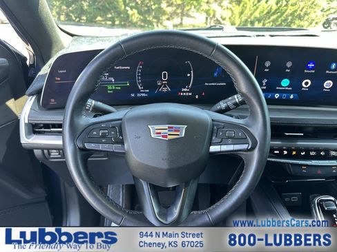Used 2025 Cadillac XT4 Premium Luxury FWD image 14