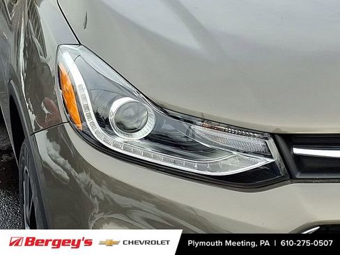 Used 2022 Chevrolet Trax LT w/ Sport Edition image 10