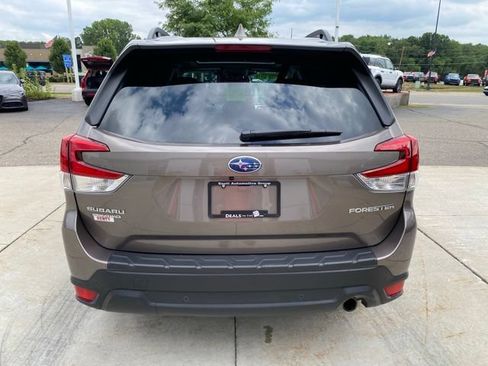 Used 2023 Subaru Forester Limited AWD/4WD image 4
